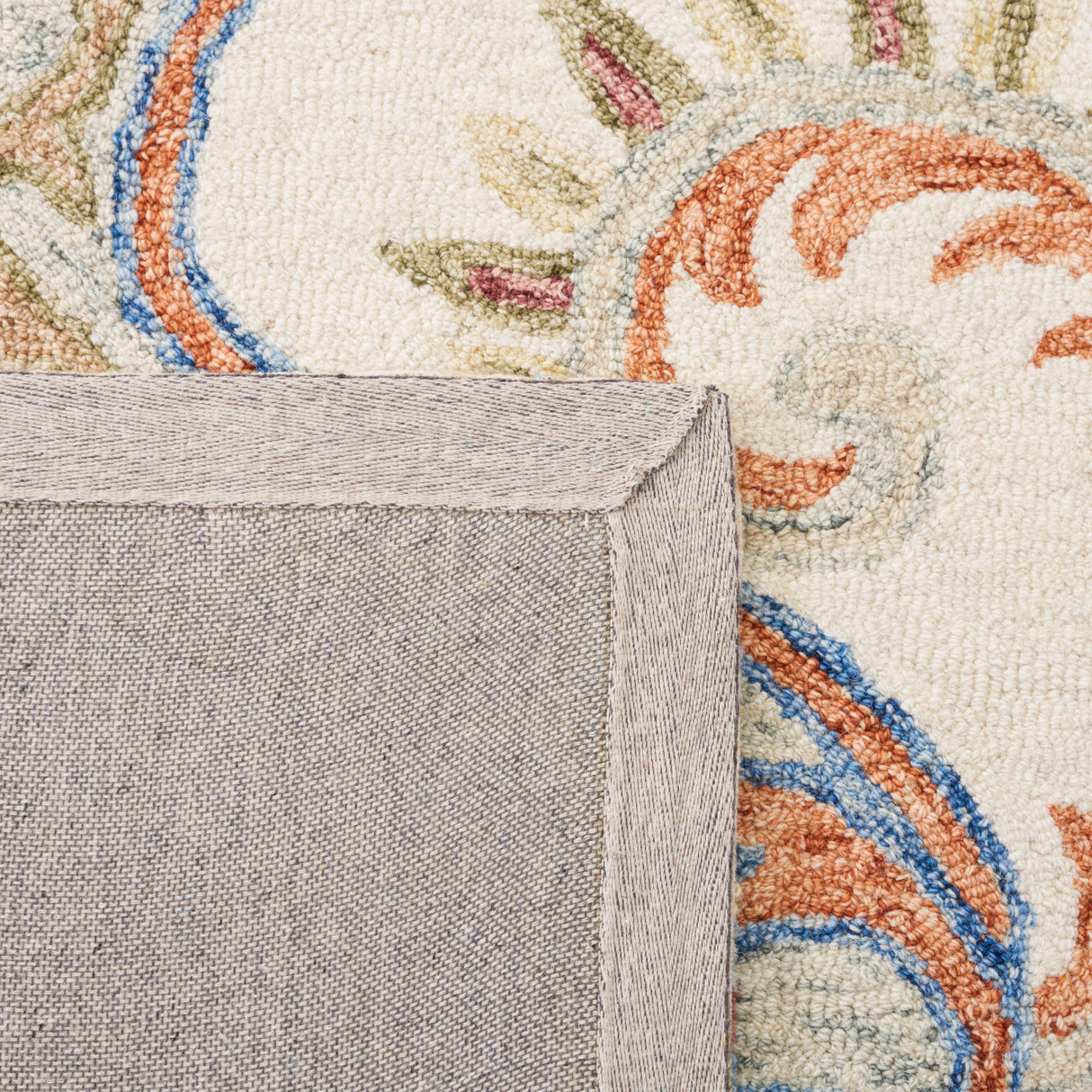 Safavieh Micro-Loop Mlp478P Ivory/Rust Rug.