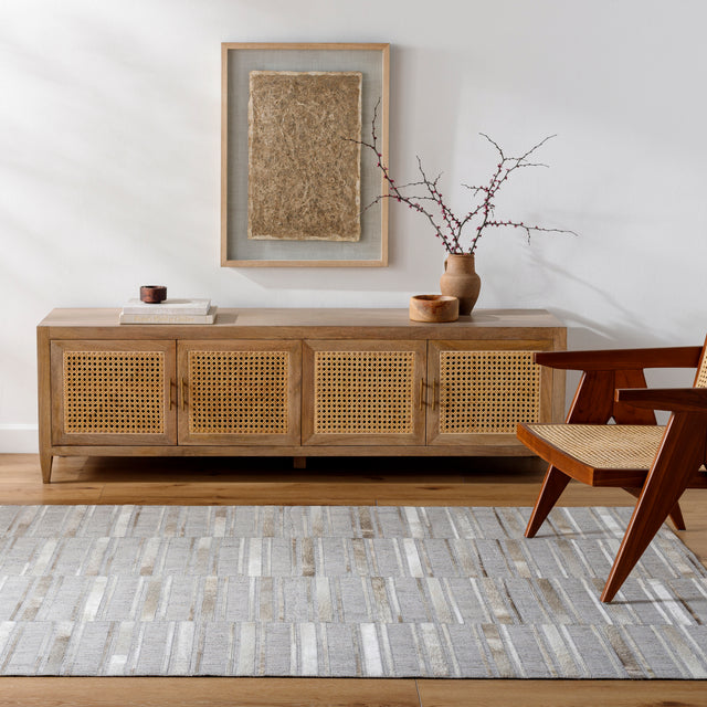 Surya Medora Mod-1029 Pale Slate, Metallic - Silver, Light Silver Rug.