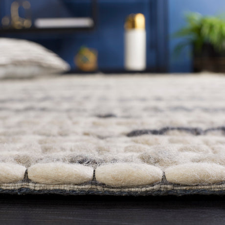 Safavieh Marbella Mrb205Z Black/Ivory Rug.
