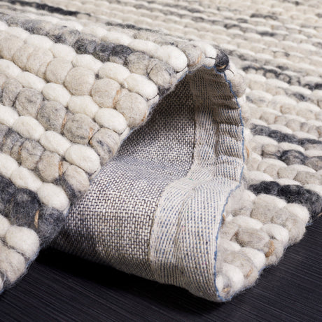 Safavieh Marbella Mrb205Z Black/Ivory Rug.