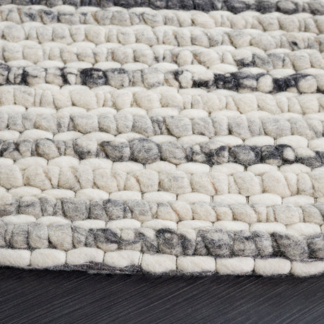 Safavieh Marbella Mrb205Z Black/Ivory Rug.