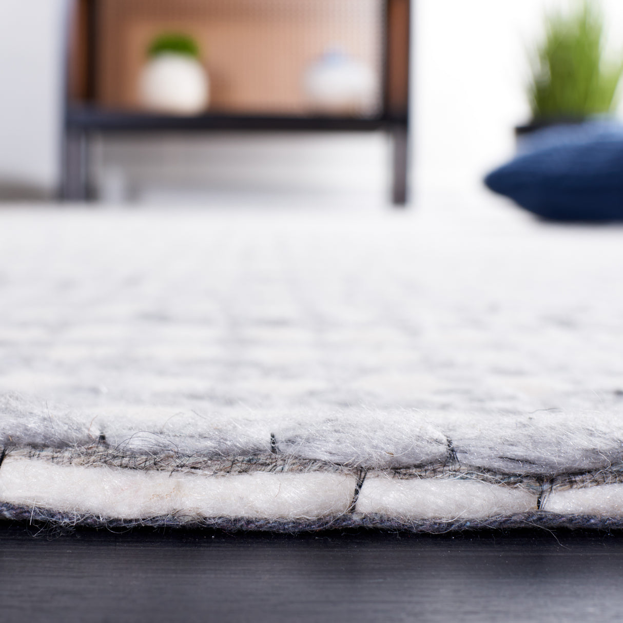 Safavieh Marbella Mrb207F Grey/Ivory Rug.