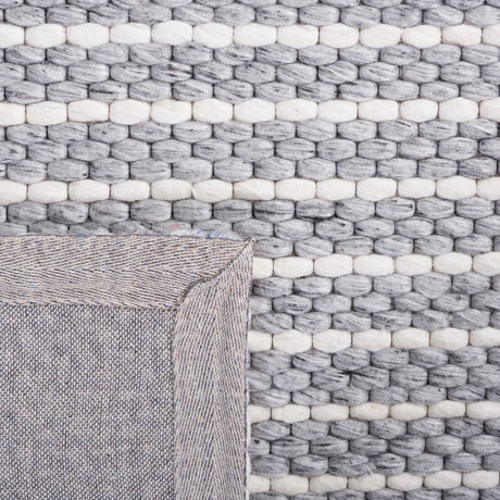Safavieh Marbella Mrb207F Grey/Ivory Rug.