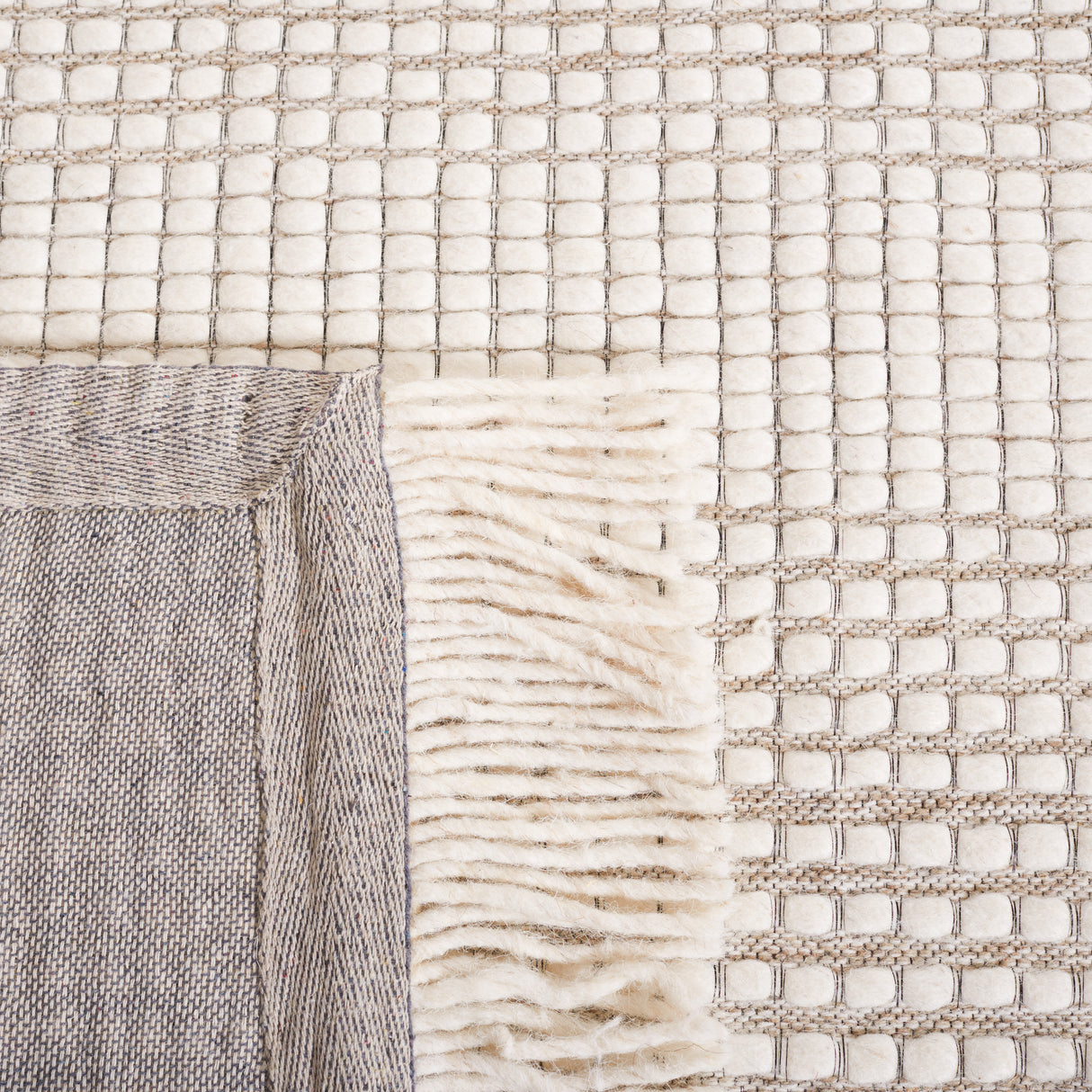 Safavieh Marbella Mrb208A Ivory/Beige Rug.