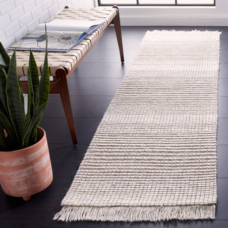 Safavieh Marbella Mrb208T Ivory/Dark Brown Rug.