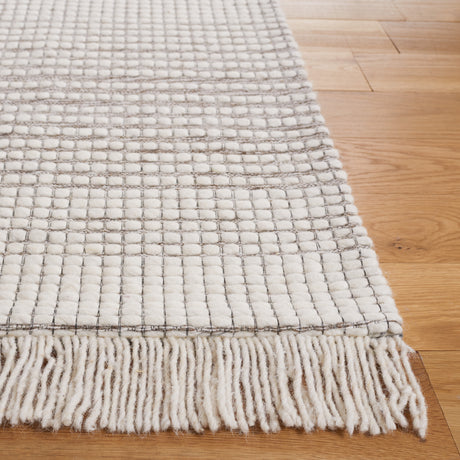 Safavieh Marbella Mrb208T Ivory/Dark Brown Rug.