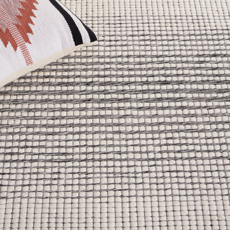 Safavieh Marbella Mrb208Z Ivory/Black Rug.