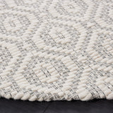 Safavieh Marbella Mrb325A Ivory/Beige Rug.