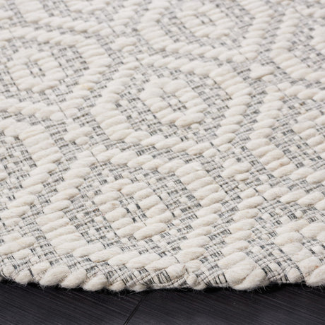 Safavieh Marbella Mrb325A Ivory/Beige Rug.