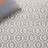 Safavieh Marbella Mrb325F Grey/Ivory Rug.