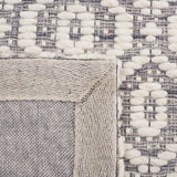 Safavieh Marbella Mrb325F Grey/Ivory Rug.