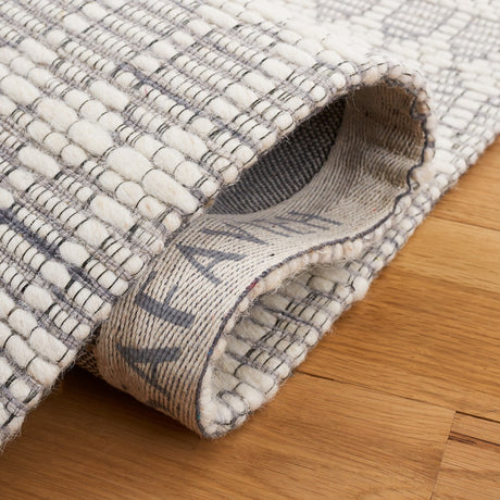 Safavieh Marbella Mrb327F Grey/Ivory Rug.