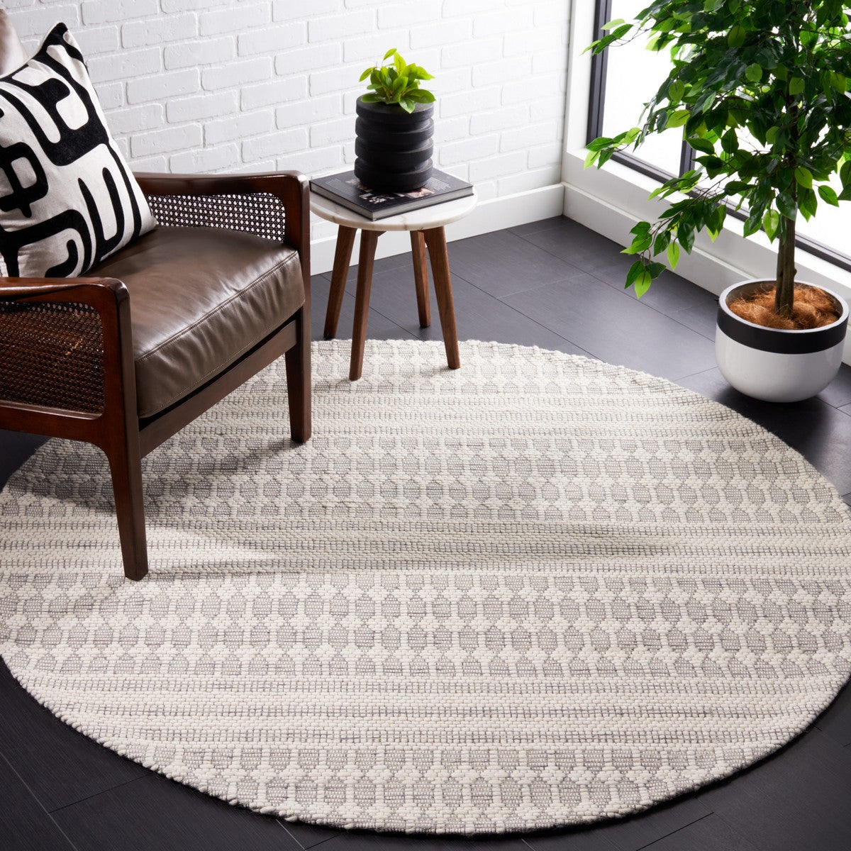 Safavieh Marbella Mrb327F Grey/Ivory Area Rug