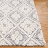 Safavieh Marbella Mrb328F Grey/Ivory Rug.
