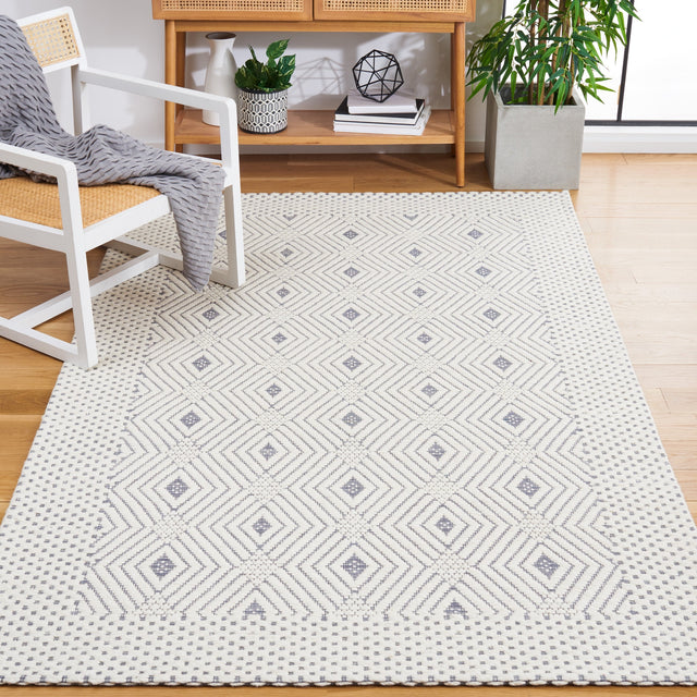 Safavieh Marbella Mrb426F Ivory/Grey Rug.