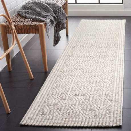 Safavieh Marbella Mrb431B Ivory/Beige Rug.