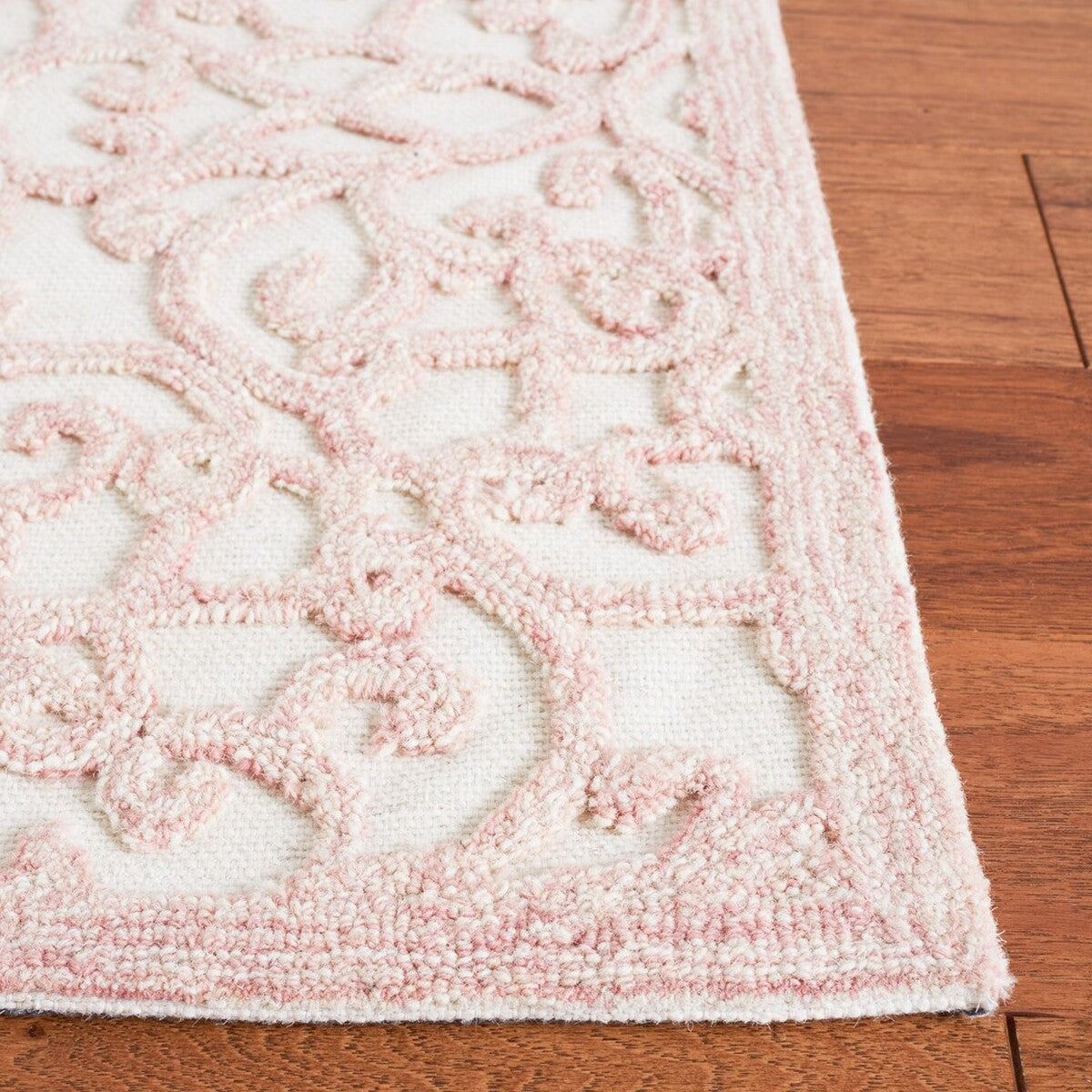 Safavieh Martha Stewart Msr3513U Ivory/Pink Area Rug