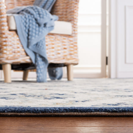 Safavieh Martha Stewart Msr4750Z Ivory/Blue Rug.