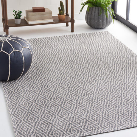 Safavieh Martha Stewart Msr484F Grey/Ivory Rug.