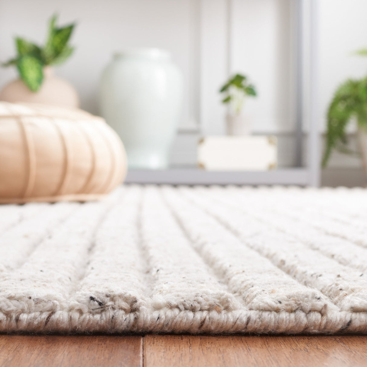 Safavieh Martha Stewart Msr7301B Beige Rug.