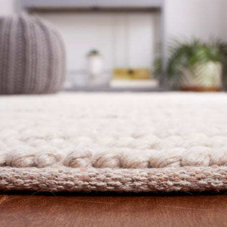 Safavieh Martha Stewart Msr9650B Ivory/Beige Rug.