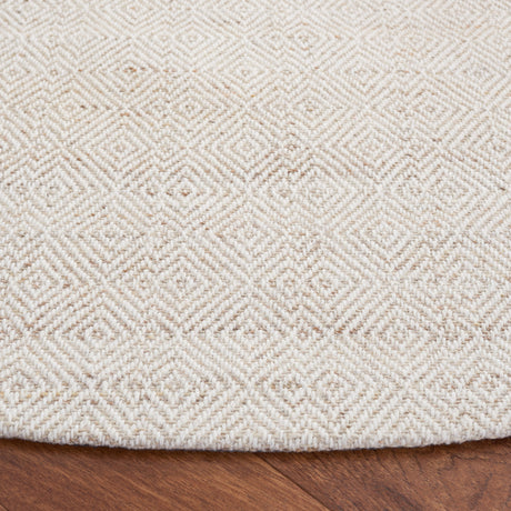Safavieh Martha Stewart Msr9675B Beige/Ivory Rug.
