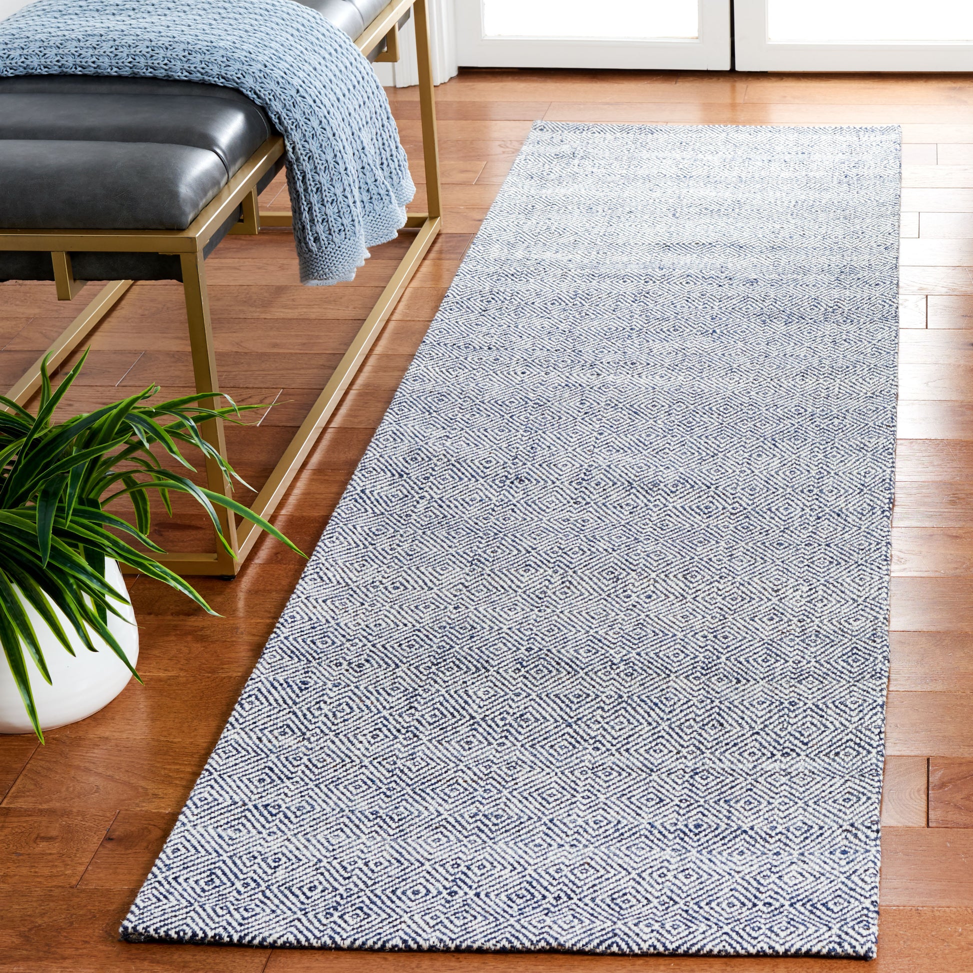 Safavieh Martha Stewart Msr9675M Blue/Ivory Area Rug