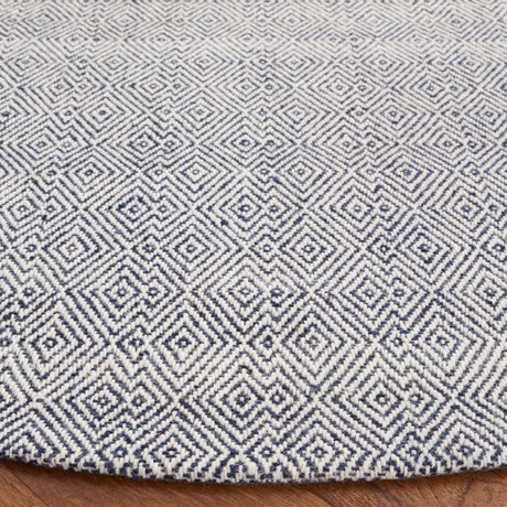 Safavieh Martha Stewart Msr9675M Blue/Ivory Rug.