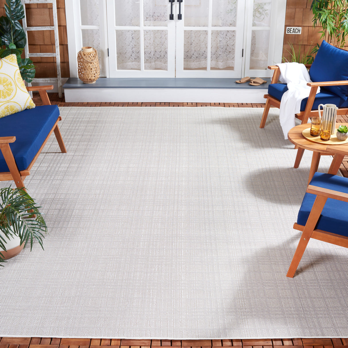 Safavieh Martha Stewart Indoor Outdoor Msro302A Ivory Rug.