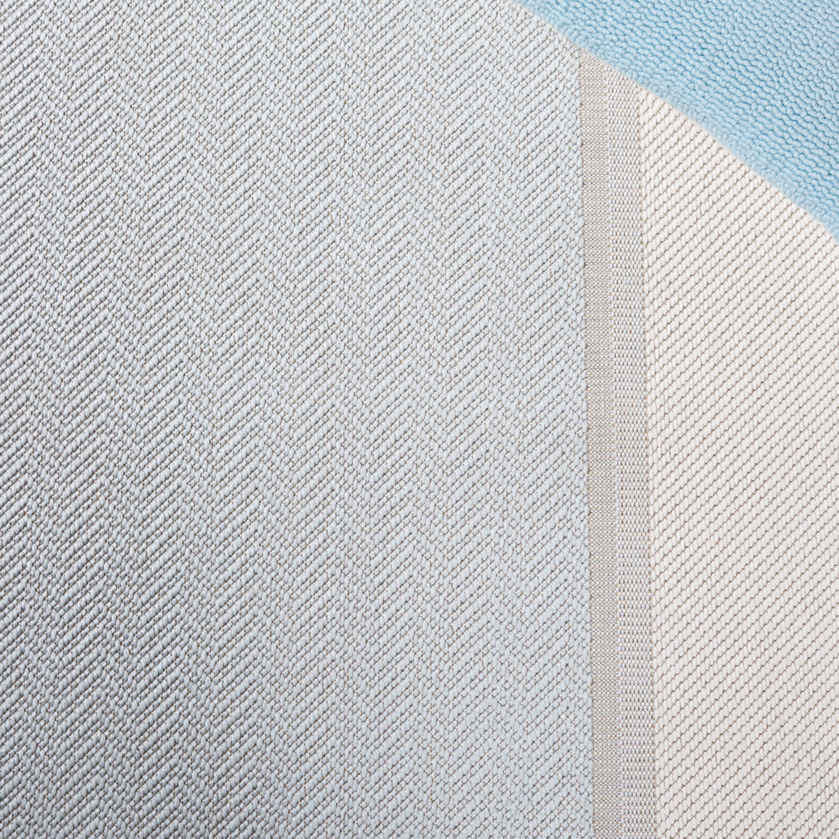 Safavieh Martha Stewart Indoor Outdoor Msro317A Blue/Ivory Rug.