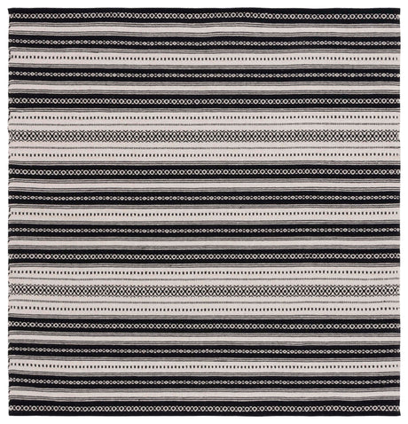 Safavieh Montauk Mtk726Z Black/Ivory Rug.