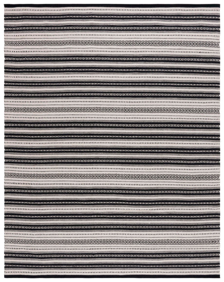 Safavieh Montauk Mtk726Z Black/Ivory Rug.