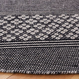 Safavieh Montauk Mtk727Z Black/Ivory Rug.