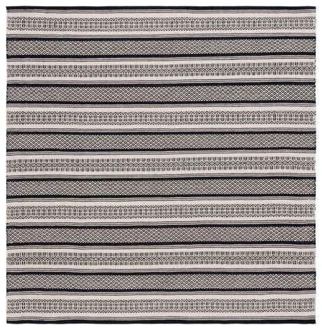 Safavieh Montauk Mtk728Z Black/Ivory Rug.