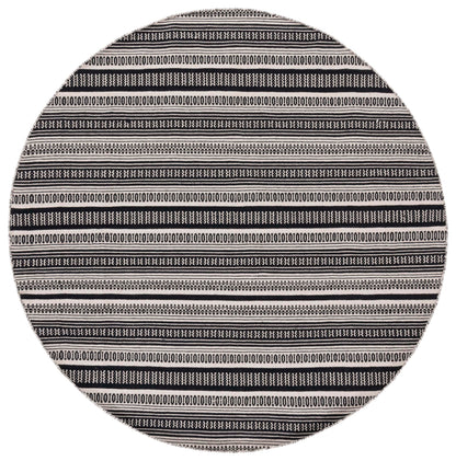 Safavieh Montauk Mtk729Z Black/Ivory Area Rug