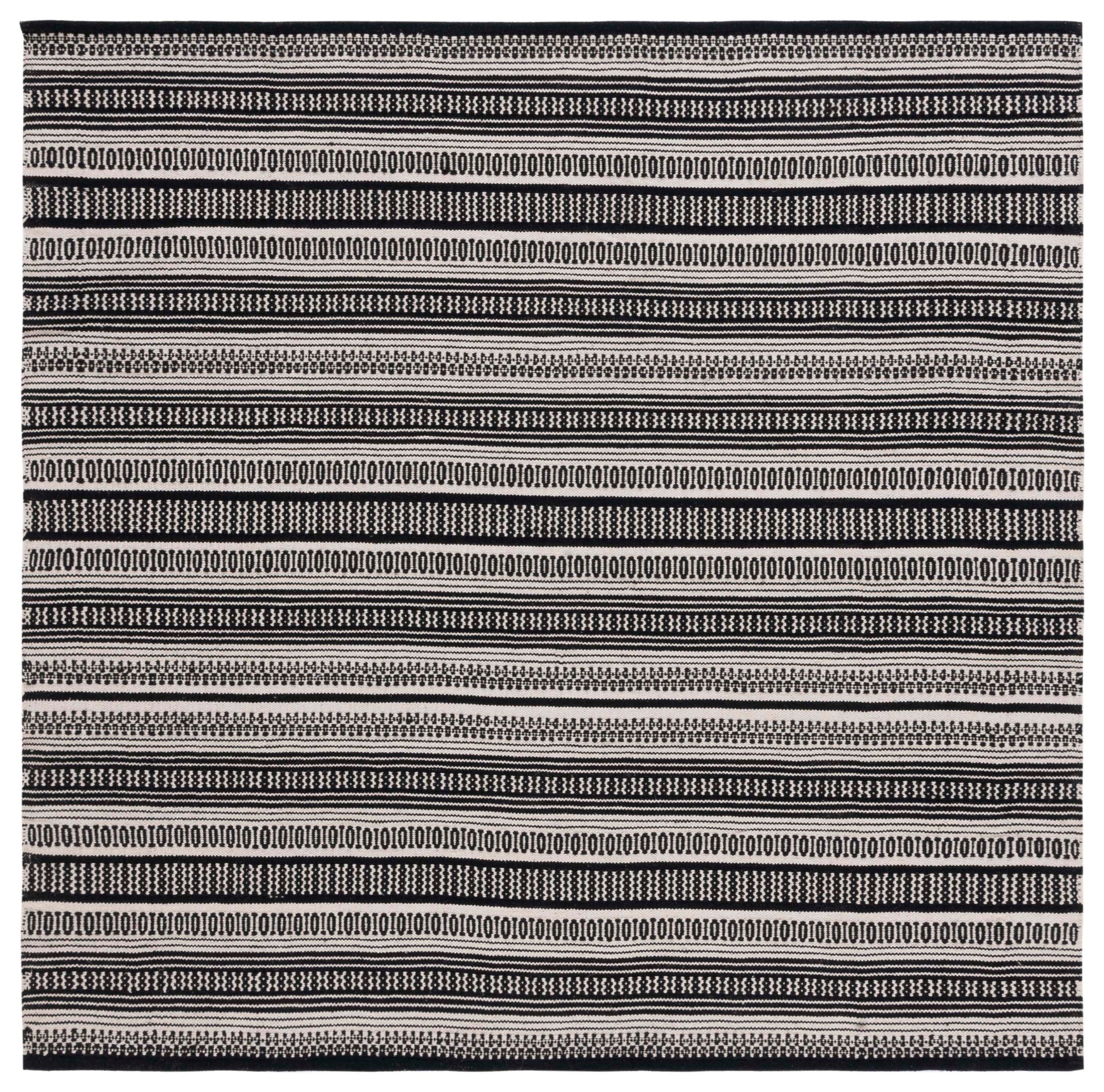 Safavieh Montauk Mtk729Z Black/Ivory Area Rug