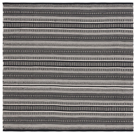 Safavieh Montauk Mtk729Z Black/Ivory Rug.