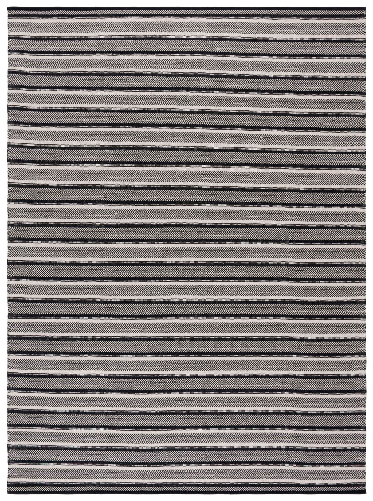Safavieh Montauk Mtk730Z Black/Ivory Rug.