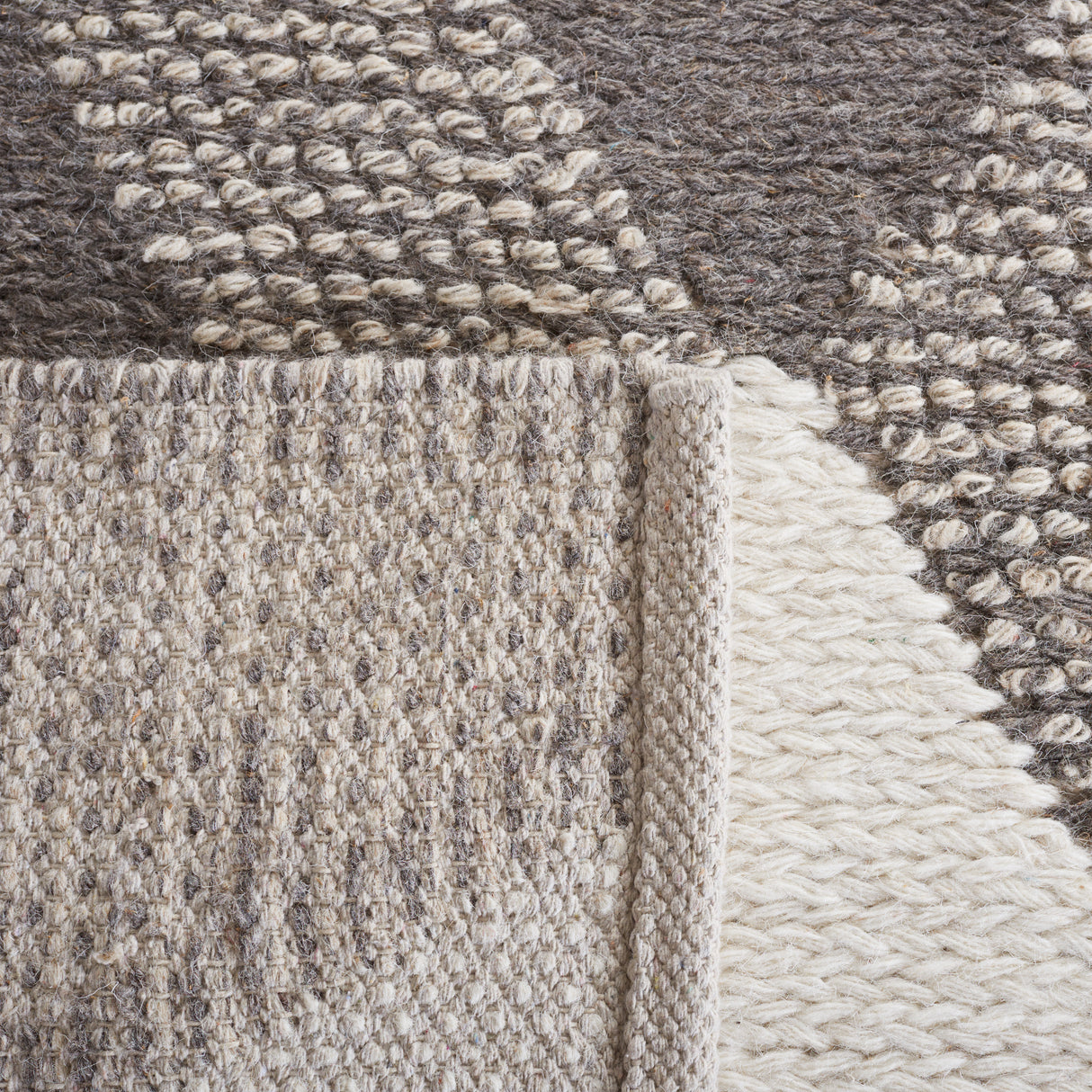 Safavieh Natura Nat219B Ivory/Beige Rug.