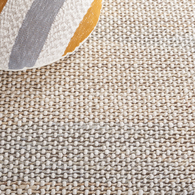 Safavieh Natura Nat221A Natural/Light Grey Rug.