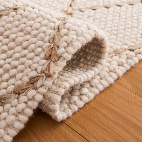 Safavieh Natura Nat223A Ivory/Natural Rug.