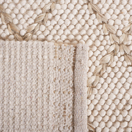 Safavieh Natura Nat223A Ivory/Natural Rug.