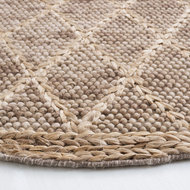 Safavieh Natura Nat223T Brown/Natural Rug.