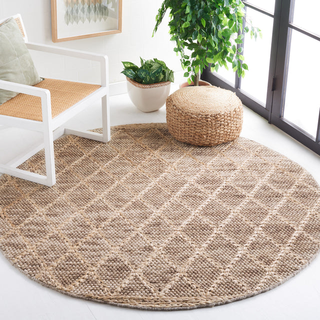 Safavieh Natura Nat223T Brown/Natural Rug.