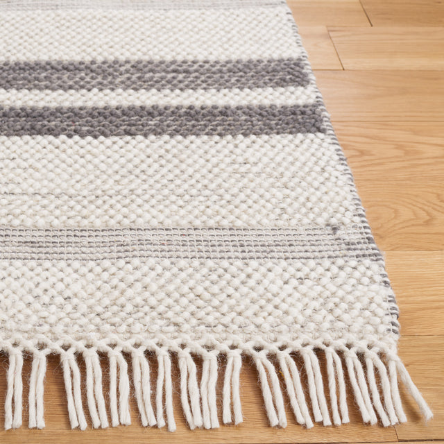 Safavieh Natura Nat225H Ivory/Dark Grey Rug.