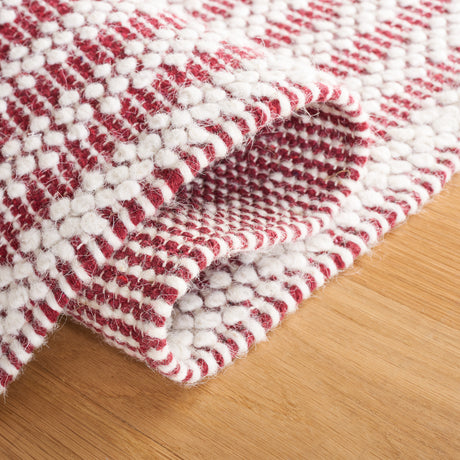 Safavieh Natura Nat227Q Ivory/Red Rug.