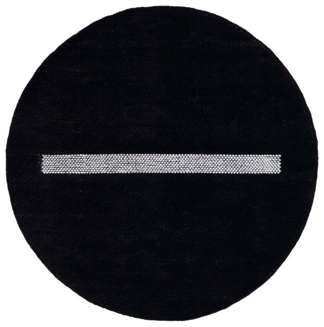 Safavieh Natura Nat324Z Black/Ivory Rug.