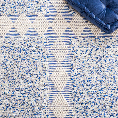 Safavieh Natura Nat722M Blue/Ivory Rug.