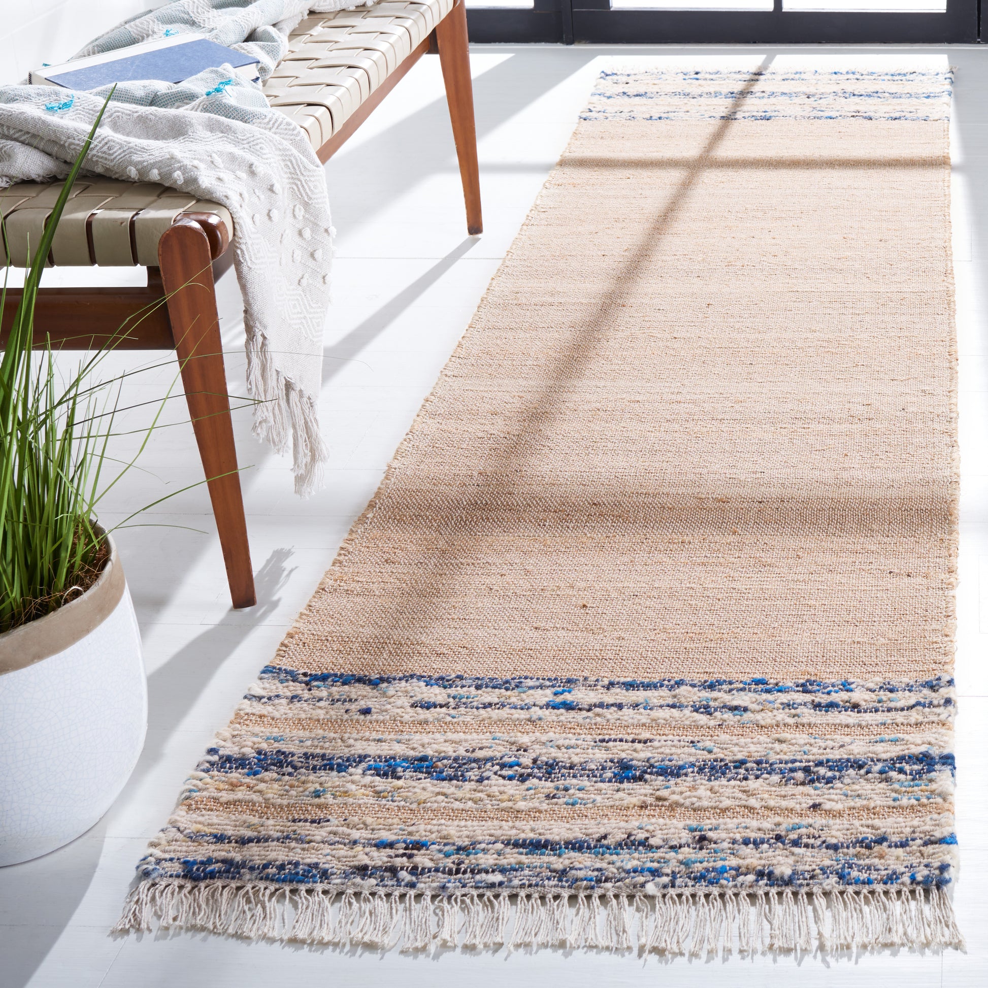 Safavieh Natura Nat871N Natural/Navy Area Rug