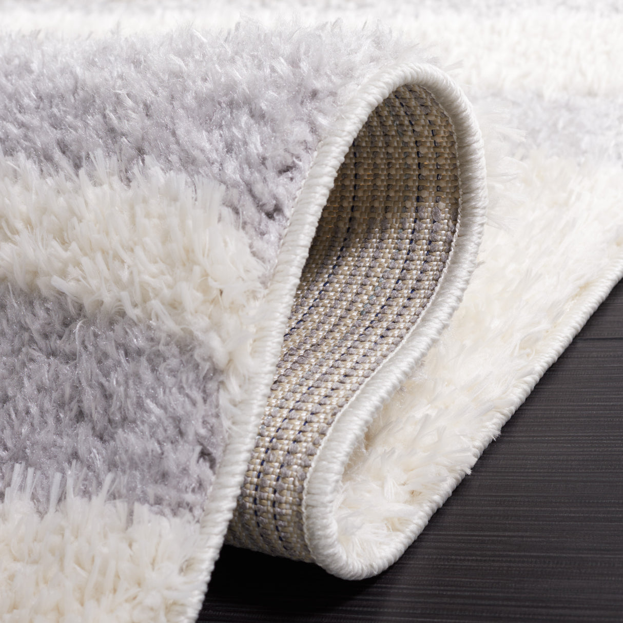 Safavieh Norway Nor200F Grey/Ivory Rug.